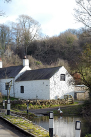 White cottage Maeshafn.jpg